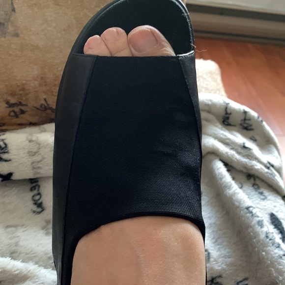 Easy spirit woman’s black leather and material sandals size 9 - Picture 10 of 10